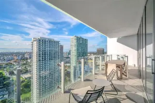 Propiedad en alquiler con 2 habitaciones y 2 baños en Miami