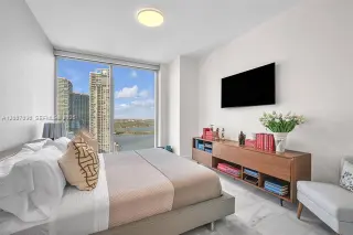 Propiedad en alquiler con 2 habitaciones y 2 baños en Miami