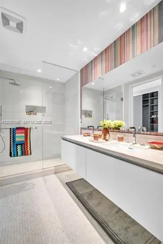 Propiedad en alquiler con 2 habitaciones y 2 baños en Miami