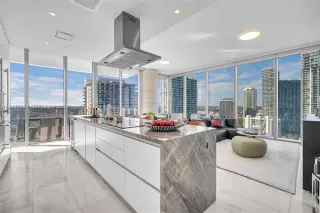 Propiedad en alquiler con 2 habitaciones y 2 baños en Miami