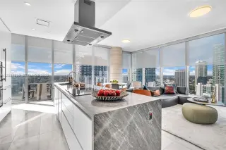 Propiedad en alquiler con 2 habitaciones y 2 baños en Miami
