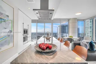 Propiedad en alquiler con 2 habitaciones y 2 baños en Miami