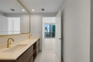 Propiedad en alquiler con 3 habitaciones y 3 baños en Miami