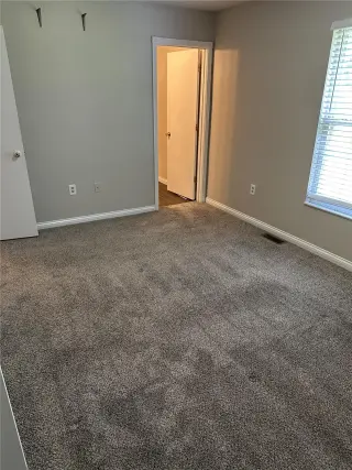 Propiedad en alquiler con 3 habitaciones y 2 baños en Burlington