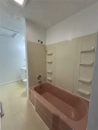 Propiedad en alquiler con 2 habitaciones y 1 baño en Toronto