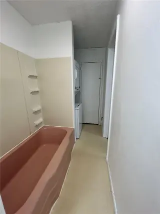 Propiedad en alquiler con 2 habitaciones y 1 baño en Toronto