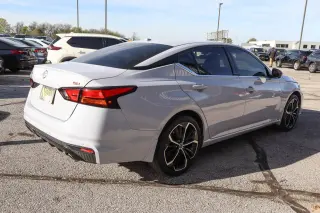 2025 Nissan Altima SR FWD