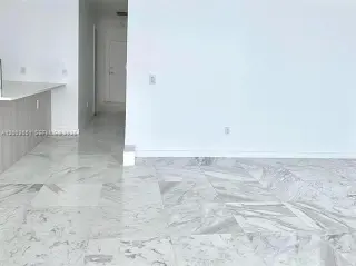Propiedad en alquiler con 2 habitaciones y 3 baños en Miami