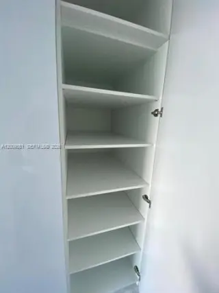 Propiedad en alquiler con 2 habitaciones y 3 baños en Miami