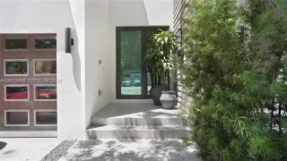 Propiedad en alquiler con 3 habitaciones y 2.5 baños en Miami