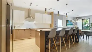 Propiedad en alquiler con 3 habitaciones y 2.5 baños en Miami