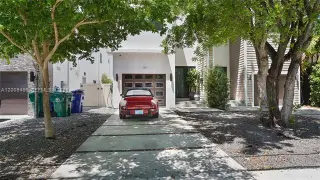 Propiedad en alquiler con 3 habitaciones y 2.5 baños en Miami