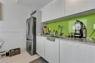 Propiedad en alquiler con 1 dormitorio y 1.5 baños en Miami