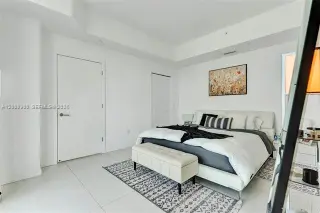 Propiedad en alquiler con 1 dormitorio y 1.5 baños en Miami