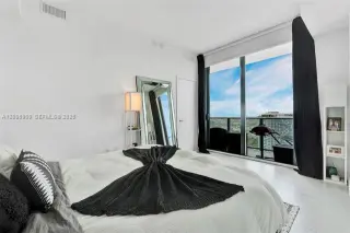 Propiedad en alquiler con 1 dormitorio y 1.5 baños en Miami