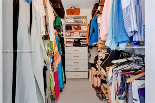 Propiedad en alquiler con 1 dormitorio y 1.5 baños en Miami
