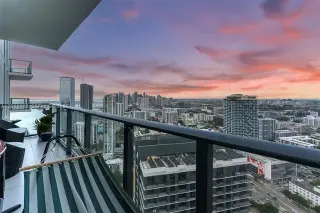 Propiedad en alquiler con 1 dormitorio y 1.5 baños en Miami