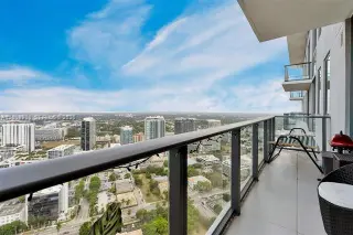 Propiedad en alquiler con 1 dormitorio y 1.5 baños en Miami