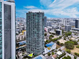 Propiedad en alquiler con 1 dormitorio y 1.5 baños en Miami