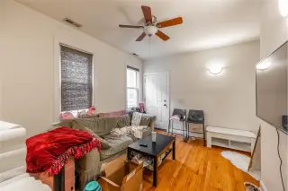 Propiedad en alquiler con 3 habitaciones y 2 baños en Chicago