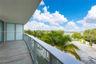 Propiedad en alquiler con 2 habitaciones y 2 baños en Miami Beach
