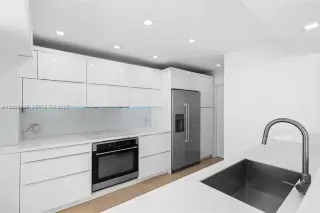 Propiedad en alquiler con 3 habitaciones y 2 baños en Miami