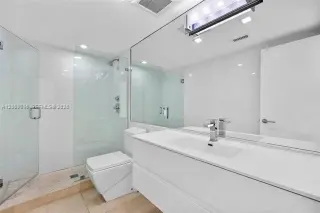 Propiedad en alquiler con 3 habitaciones y 2 baños en Miami