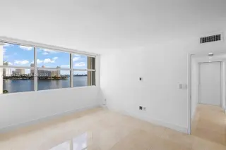 Propiedad en alquiler con 3 habitaciones y 2 baños en Miami