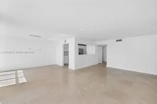 Propiedad en alquiler con 3 habitaciones y 2 baños en Miami