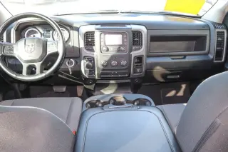 2021 RAM 1500 Classic Tradesman 4x4 Crew Cab 5'7 Box