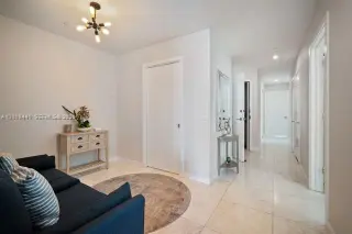 Propiedad en alquiler con 3 habitaciones y 3 baños en Miami