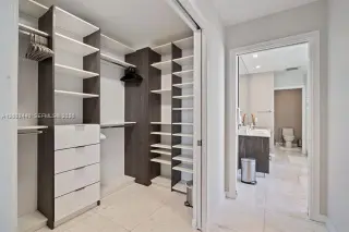 Propiedad en alquiler con 3 habitaciones y 3 baños en Miami