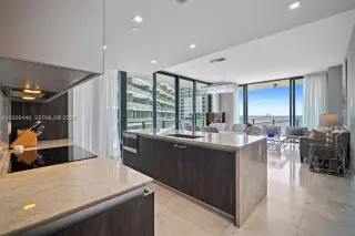 Propiedad en alquiler con 3 habitaciones y 3 baños en Miami