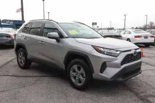 2024 Toyota RAV4 XLE FWD