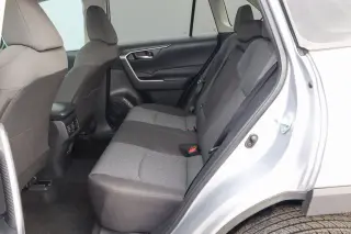 2024 Toyota RAV4 XLE FWD