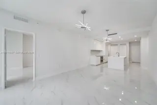 Propiedad en alquiler con 1 dormitorio y 2 baños en Miami