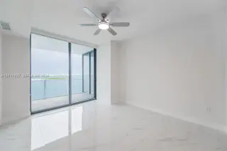 Propiedad en alquiler con 1 dormitorio y 2 baños en Miami