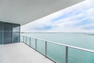 Propiedad en alquiler con 1 dormitorio y 2 baños en Miami