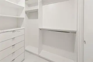 Propiedad en alquiler con 1 dormitorio y 2 baños en Miami