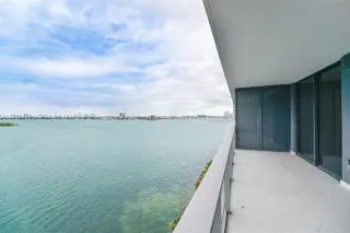 Propiedad en alquiler con 1 dormitorio y 2 baños en Miami
