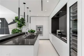 Propiedad en alquiler con 3 habitaciones y 3.5 baños en Miami