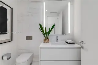 Propiedad en alquiler con 3 habitaciones y 3.5 baños en Miami