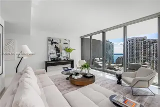 Propiedad en alquiler con 3 habitaciones y 3.5 baños en Miami