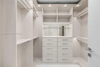 Propiedad en alquiler con 3 habitaciones y 3.5 baños en Miami