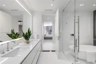 Propiedad en alquiler con 3 habitaciones y 3.5 baños en Miami