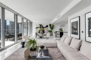 Propiedad en alquiler con 3 habitaciones y 3.5 baños en Miami