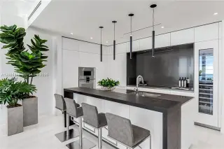 Propiedad en alquiler con 3 habitaciones y 3.5 baños en Miami