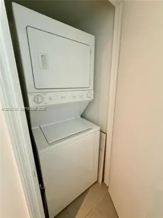 Propiedad en alquiler con 2 habitaciones y 2 baños en Miami