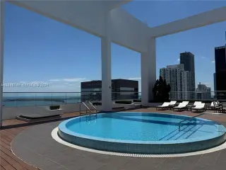 Propiedad en alquiler con 2 habitaciones y 2 baños en Miami