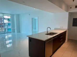 Propiedad en alquiler con 2 habitaciones y 2 baños en Miami